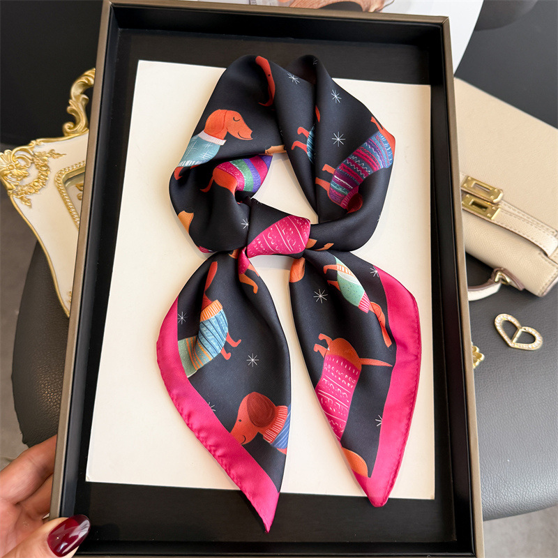 Dog Bandana Scarf - Foulard Quadrato da Donna Elegante in