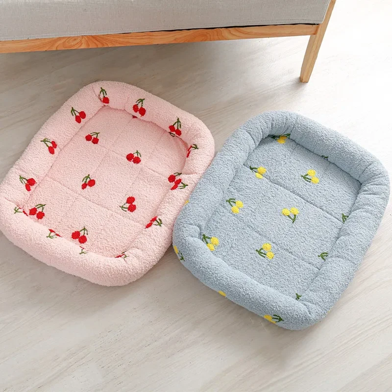 Universal Kennel Cloud Velvet  - Pet Supplies Co recensione e prezzo